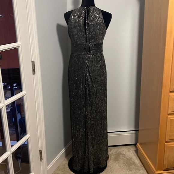 Woman's size 6 silver and black long cocktail dres - Picture 2 of 2